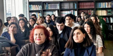 Anar Eyyubov “Qafqaz Müasir Geosiyasi Şəraitdə” mövzusunda elmi məruzə ilə çıxış etmişdir