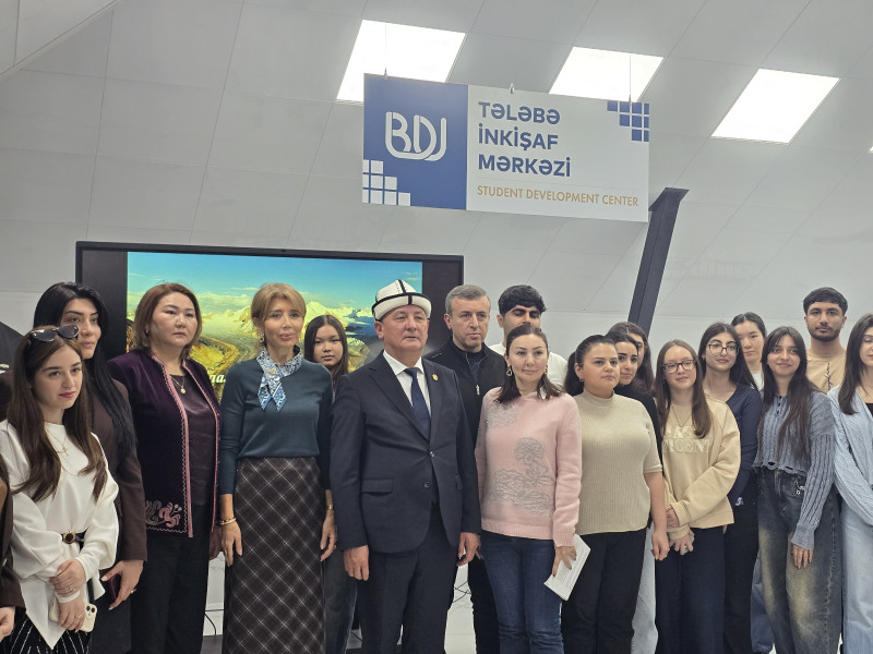 Qırğız Milli Universitetinin rektoru BDU-da mühazirə deyib