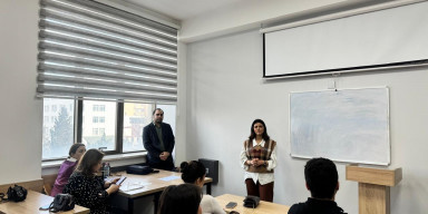 Beynəlxalq jurnalistika və informasiya siyasəti kafedrasının magistrantları elmi-pedaqoji təcrübəyə başlayıblar