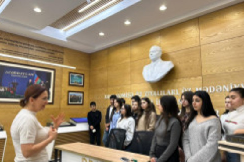 BDU-nun Tarix fakültəsinin tələbələri Heydər Əliyev Muzeyini ziyarət ediblər