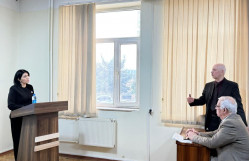 BDU-da müasir Azərbaycan ədəbiyyatının əsas tendensiyaları müzakirə olunub