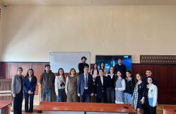 Fizika fakültəsi Tələbə Elmi Cəmiyyətinin elmi seminarı keçirilib