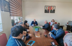 Tarix fakültəsinin Slavyan ölkələri tarixi kafedrasında “Tədrisdə problem mühazirələrinin tətbiqi və metodları” mövzusunda dəyirmi masa keçirilib