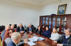 Riyazi fizika tənlikləri kafedrasında növbəti elmi seminar keçirilmişdir. Seminarda