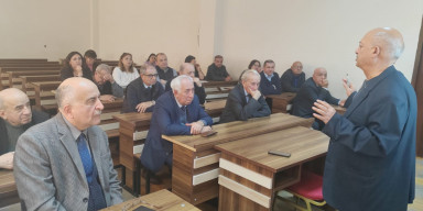 Tətbiqi riyaziyyat və kibernetika fakültəsi “Elm günü”nə həsr olunmuş Elmi seminar