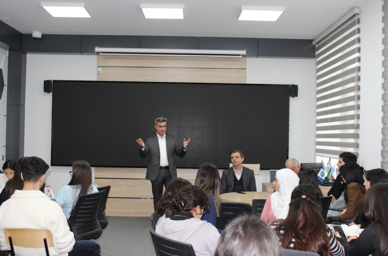 “ARB24”ün icraçı direktoru BDU tələbələrinə ustad dərsi keçib