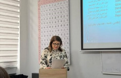 Orta Şərq dilləri və ədəbiyyatı kafedrasının müəllimi Leyla Məmmədovanın "Fars dilində rəng bildirən leksikanın morfoloji quruluş modelləri" mövzusunda elmi seminarı keçirilib