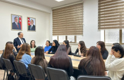 FAKÜLTƏDƏ “ELM GÜNÜ”NƏ HƏSR OLUNMUŞ DEBAT