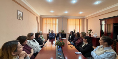 “ELM GÜNÜ”NƏ HƏSR OLUNMUŞ MÜZAKİRƏ