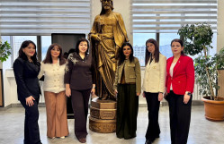 Səmərqənd Dövlət Xarici Dillər İnstitutunun nümayəndə heyəti Bakı Dövlət Universitetinin (BDU) Şərqşünaslıq fakültəsində olub