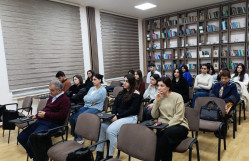 Elm günü ilə əlaqədar Yüksəkmolekullu birləşmələr kimyası kafedrasında elmi seminar keçirildi