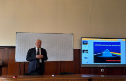 BDU-nun professoru Niftalı Qocayevin ustad dərsi