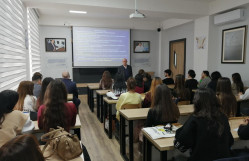 Elm Gününə həsr olunmuş növbəti elmi seminar keçirilib