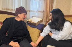 Jurnalistika fakültəsinin tələbələri Ahıllar Mərkəzini ziyarət ediblər