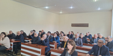 Fizika fakültəsində Elmi Şuranın iclası keçirilib