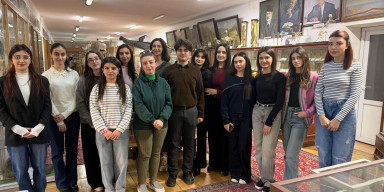 BDU tələbələri Həsən bəy Zərdabi adına Təbiət Tarixi Muzeyində elmi ekskursiyada