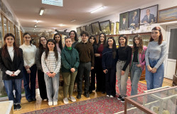 BDU tələbələri Həsən bəy Zərdabi adına Təbiət Tarixi Muzeyində elmi ekskursiyada