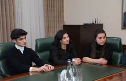 BDU könüllüləri “Qərbi Azərbaycan Gənc Səfirləri – II” layihəsinin növbəti görüşündə iştirak ediblər