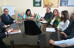 Tarix fakültəsində “Türk dünyasının təhlükəsizliyinə mövcud təhdidlər: informasiya təhlükəsizliyi” mövzusunda dəyirmi masa keçirilmişdir