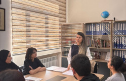 “Azərbaycan və Koreya dillərində yönlük halın ifadə vasitələrinin müqayisəli tədqiqi”