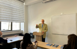 “100 illik qurultayın işığında türkologiyanın inkişaf yolu” – BDU-da ustad dərsi