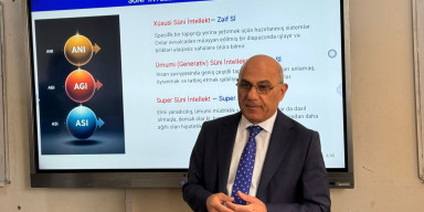 AMEA-nın muxbir üzvü Ramiz Alıquliyev BDU-da ustad dərsi keçib