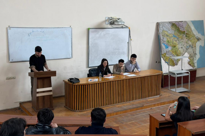 BDU-da “Elm günü”nə həsr olunmuş “Xəmsə” intellektual oyununun seçim mərhələsi