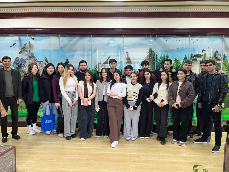 BDU tələbələri Təkamül muzeyində