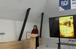 Orta Şərq dilləri və ədəbiyyatı kafedrasının dosenti Əsmətxanım Məmmədovanın 85 illik yubileyinə həsr olunmuş “Şərq qadınının uğur yolu” adlı tədbir keçirilib