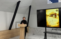 Orta Şərq dilləri və ədəbiyyatı kafedrasının dosenti Əsmətxanım Məmmədovanın 85 illik yubileyinə həsr olunmuş “Şərq qadınının uğur yolu” adlı tədbir keçirilib
