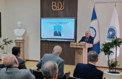 Akademik Vaqif Fərzəliyev ustad dərsi keçdi