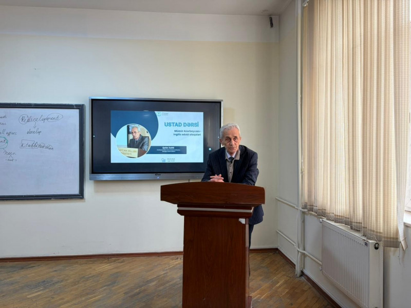 BDU-da müasir Azərbaycan-ingilis ədəbi əlaqələri müzakirə olunub