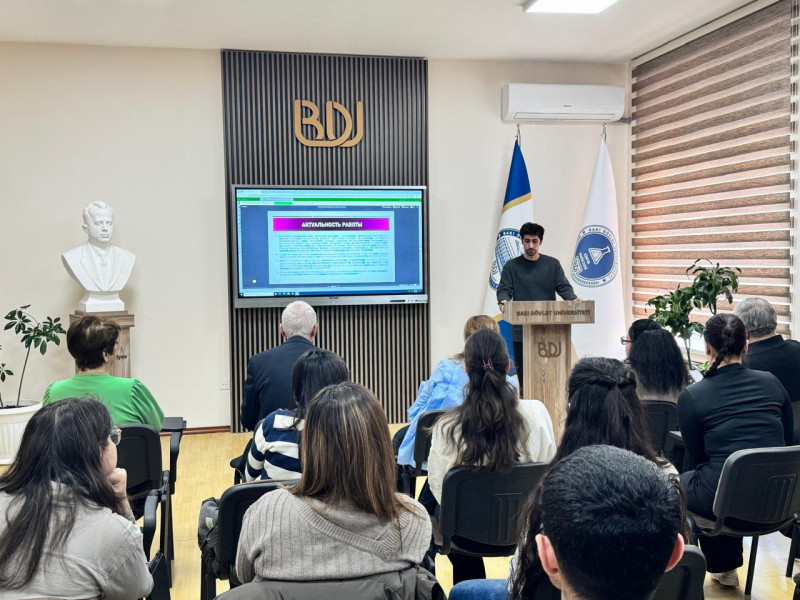 Fiziki və kolloid kimya kafedrasında elmi seminar keçirildi