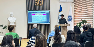Fiziki və kolloid kimya kafedrasında elmi seminar keçirildi