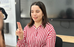 BDU-da “Jest dili dərsləri” proqramının yekun imtahanı keçirilib