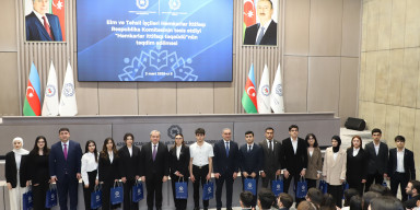 BDU-nun 10 tələbəsinə “Həmkarlar İttifaqı təqaüdü” verilib