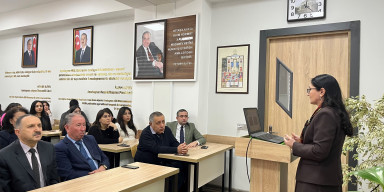 BDU-da elmi seminar:  “Mədəni irs nümunələrinin mühafizəsində kitabxanaların rolu”