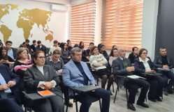 ADSEA-nın baş mühəndisi BDU-da qlobal iqlim dəyişmələrinin su ehtiyatlarına təsirinə dair ustad dərsi keçib