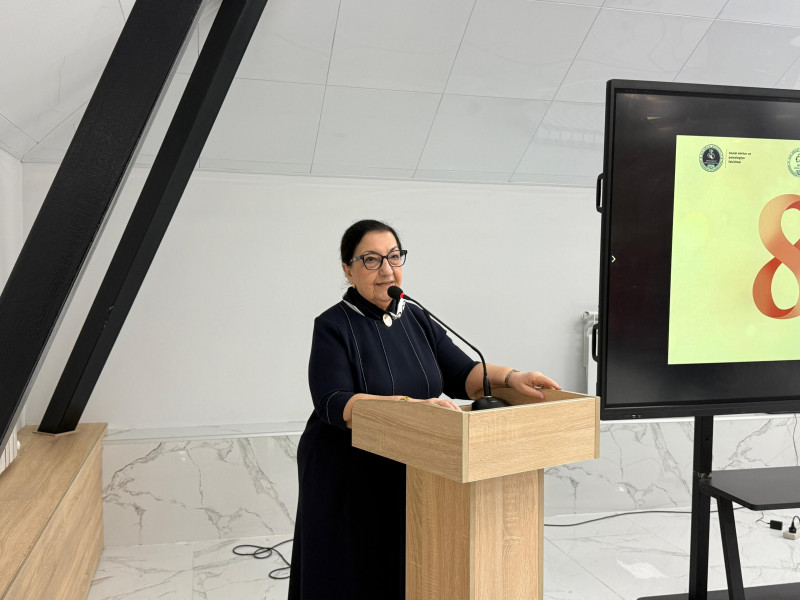 Professor Dilarə Seyidzadə BDU tələbələrinə ustad dərsi keçib