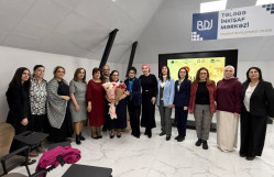 Professor Dilarə Seyidzadə BDU tələbələrinə ustad dərsi keçib