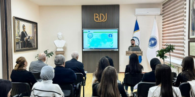 Fiziki və kolloid kimya kafedrasının magistrantının elmi seminarı keçirildi