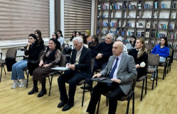 Fiziki və kolloid kimya kafedrasının magistrantının elmi seminarı keçirildi