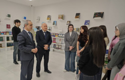 BDU tələbələri Mərkəzi Elmi Kitabxanada praktik dərs keçiblər