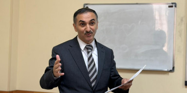 İİTKM-in İcraçı direktorunun müavini BDU tələbələrinə Azərbaycanın yaşıl enerji potensialına dair ustad dərsi keçib