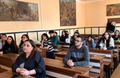 Türkiyənin Hacettepe Universitetinin professorunun BDU-da elmi seminarı