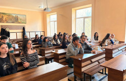 Türkiyənin Hacettepe Universitetinin professorunun BDU-da elmi seminarı