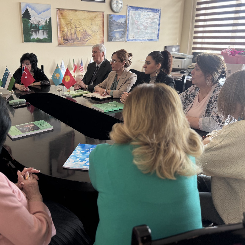 Tarix fakültəsində “Elm günü”nə həsr olunmuş “Türk dünyasında elm günü” mövzusunda dəyirmi masa keçirilib