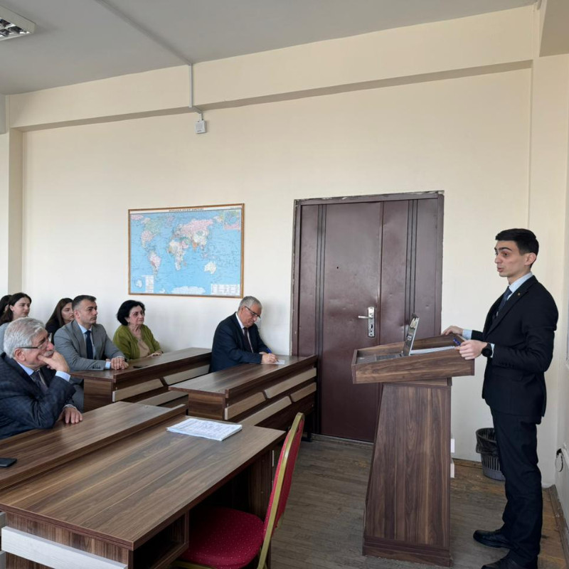 Tarix fakültəsində “44 günlük Vətən müharibəsi Böyük Britaniya mətbuatında” mövzusunda elmi seminar