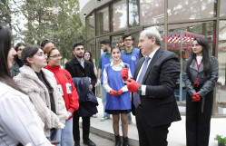 BDU-da "Şəhərsalma və Memarlıq İli" nə həsr olunmuş çiçəkəkmə aksiyası