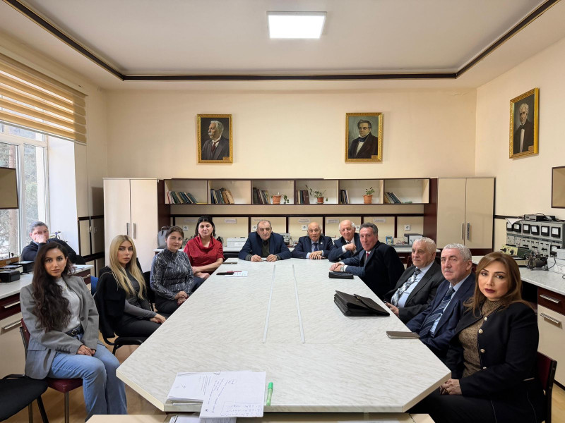 Fizika fakültəsində elmi seminar keçirilib
